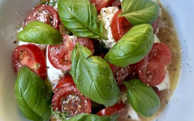 Tomato, Basil & Mozzarella Salad